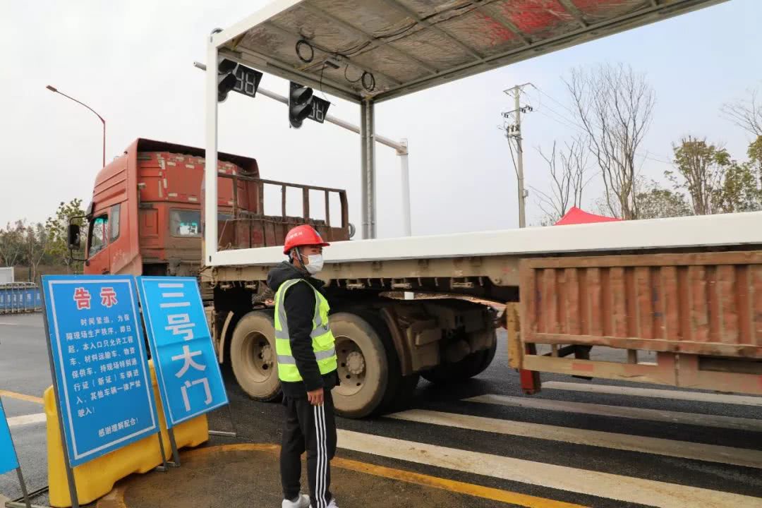 太阳成集团tyc7111cc_意甲-那不勒斯2-1逆转超国米升第2 罗马4-1桑普(图1) 太阳成集团tyc7111cc