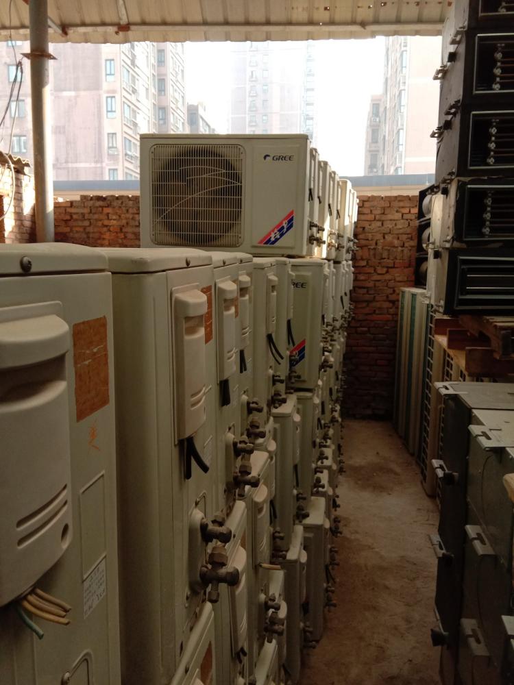 太阳成集团tyc7111cc|原创里皮辞职后首度亮相,为国足带来质的发展,现在仍无退休想法(图1) 太阳成集团tyc7111cc